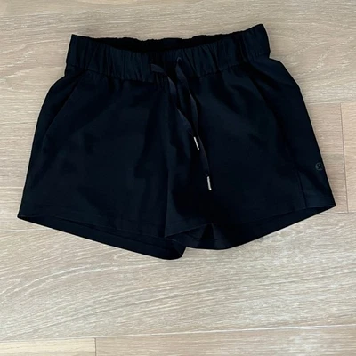 Lululemon On The Fly Shorts Woven 2.5" Black sz 4 - Image 1 of 4