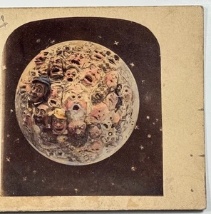 La Luna di un Lunatico: Una Rappresentazione Surreale di Volti Eccentrici Scheda Stereoview - Foto 1 di 4