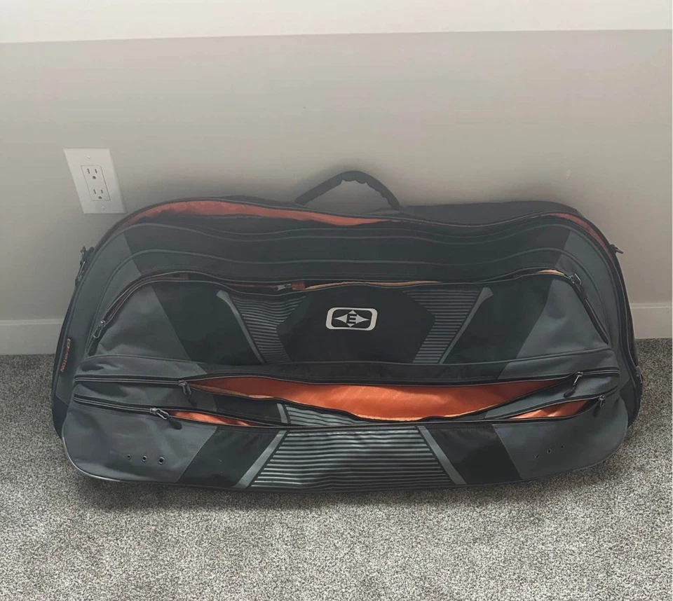 Easton Archery Easton World Cup Bow Case (4517) - Image 1 of 1