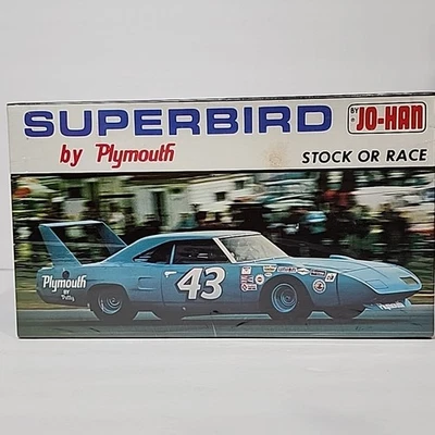 De colección Jo-Han Modelos MISB Plymouth Superbird Stock o Kit Modelo de Carrera GC-1470 Foto 1 de 4