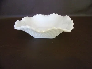 Vintage Smith Glass Diamond Milk Glass Square Bowl - Picture 1 of 6
