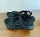 Clarks Wavewalk Sandals Size 6 Black Comfort wear Easy Fastening Hardly Worn