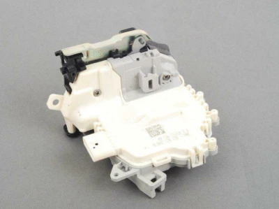 NUEVO AUDI A1 8X CERRADURA PUERTA DELANTERA DERECHA LHD 8J1837016F ORIGINAL 8J1-837-016-F Foto 1 de 4