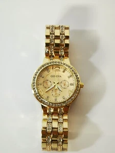Mens Ladies Fashion watch Geneva Gold Silver bling bling diamond case - Picture 1 of 10