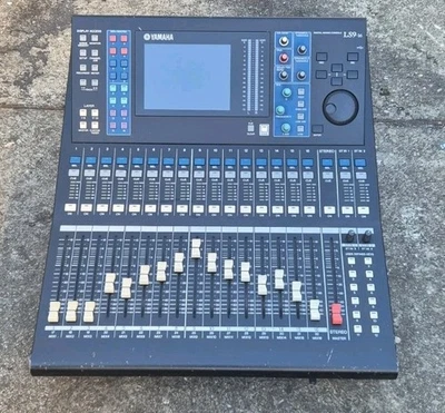 Yamaha LS9 -16      Digitales Mischpult - Bild 1 von 4