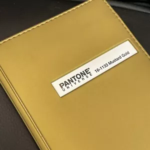Rare Pantone Universe Women's Wallet Credit Card Mustard Gold 16-1133 Checkbook - Picture 1 of 5