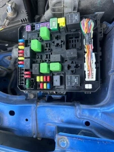 2009 Mitsubishi Lancer Fuse Box Engine Bay 08-11 4B11 Manual/Auto #B384 - Picture 1 of 12