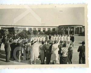 altes Foto 1930er Veranstaltung vor der Colonia Postelgrafonici, 9x6cm - Bild 1 von 1