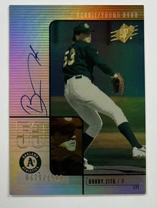 2000 Upper Deck #148 Barry Zito Rookie/Young Star Auto 679/1500 AR94 - Foto 1 di 2