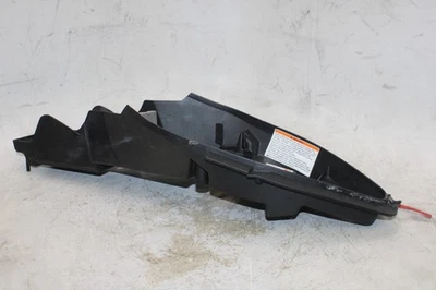 Aprilia Dorsoduro 750 2011 OEM trasero trasero trasero bandeja de batería plástico Foto 1 de 4