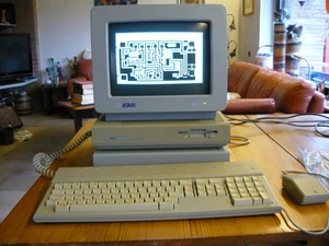 Atari ST Mega2 Festplatte Monitor Komplettsystem Software - Bild 1 von 11