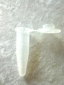Plastikröhrchen Reaktionsgefäße Globulibehälter Globuli 25 Stück 1,5ml - Bild 1 von 1