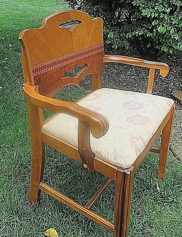 Bassett Furniture Art Deco Bedroom Vanity Upholstered Beige Pink Arm Chair Cover