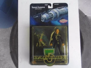Babylon 5 - Susan Ivanova - Action Figure w/Starfury - Picture 1 of 2