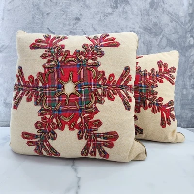 Pier 1 Juego de 2 Almohadas Escocesas Navidad Copo de Nieve Cuentas 16" X 16" Foto 1 de 4
