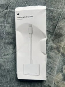 Apple MUF82AM/A Lightning to Digital AV Multiport And USB-C Adapter - Picture 1 of 3