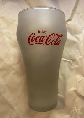 Coca Cola / Coca-Cola ~ Vidrio de soda gris esmerilado en forma de campana ~ Letras rojas ~ Usado en excelente estado Foto 1 de 4