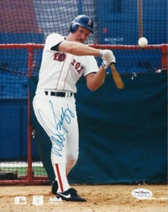 Wade Boggs Red Sox signed 8x10 W/ JSA Sticker Certification! - Picture 1 of 1