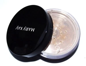 Loose Powder Silky Setting Powder MARY KAY Light  Bronze skin color 8g - Bild 1 von 1