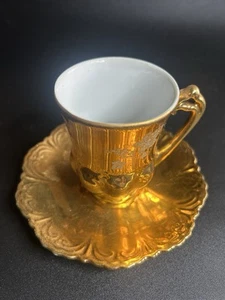 VILETTA'S ART’s Gold Guilt Tea Cup & Saucer ROSEBURG, OR. - Picture 1 of 6
