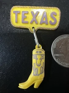 Lions Club INTERNATIONAL - Texas TX MD-2 1948-4 Yellow PLASTIC Boot Pin - Picture 1 of 2