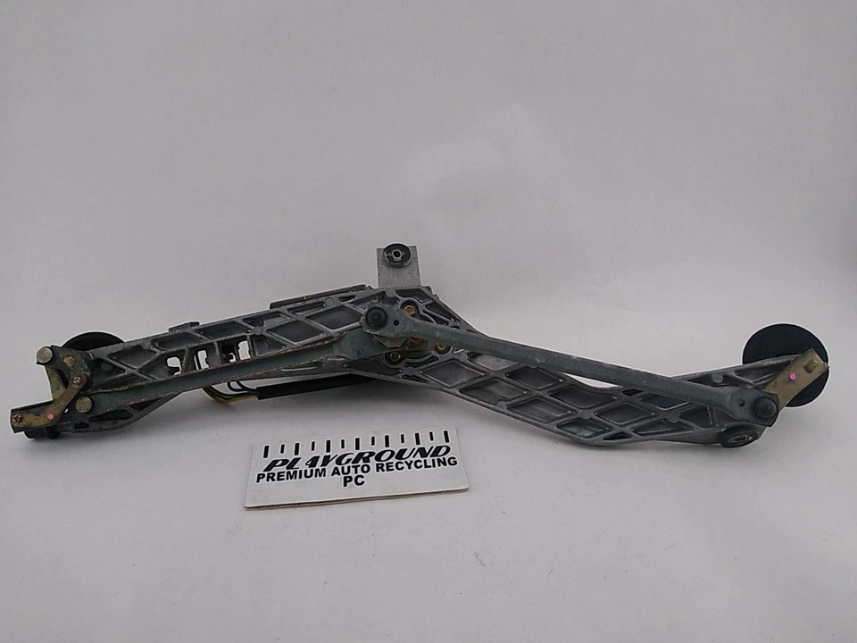 Volvo 850 Windshield Wiper Transmission With Motor Fits 1993 1994 1995 1996 1997 - Image 1 of 4