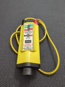 Sears # 34-5193 VOLTAGE TESTER  600VAC/600VDC - Picture 1 of 4