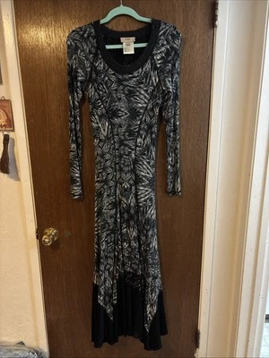 Maxi Vestido Fuzzi Negro Blanco Floral Manga Larga Detalle Lentejuelas Talla M Oscuro Romántico Foto 1 de 4