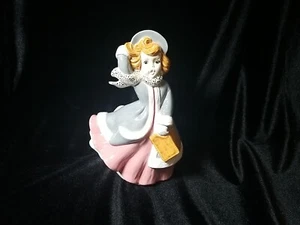 Vintage 1960s Atlantic Mold Christmas Caroler Figurine - Picture 1 of 7
