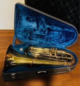 Yamaha YBB-103 Bb YBB103 TUBA with hard Case - Picture 1 of 5