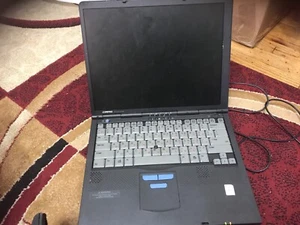 Vintage Compaq Armada M700 Laptop Pentium 3 hdd 12 gb - Picture 1 of 5