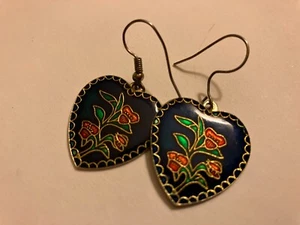 PENDIENTES PERFORADOS CORAZÓN ESMALTADO VINTAGE ESTATE - Imagen 1 de 2