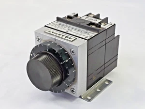 Agastat 7022JF Time Delay Relay 1-10 Min 208V 60Hz - Picture 1 of 4