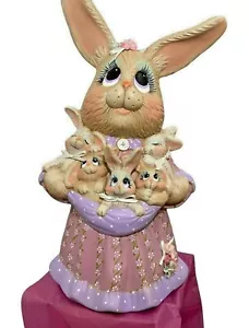 Mutter Kaninchen Babys Figur Keramik bemalt Ostern lila Rosinen WOW Vintage - Bild 1 von 9