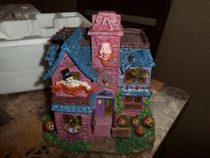 RARE LIGHTED HAWTHORNE VILLAGE (Piglet's Not So Haunted Mansion) NIB with COA - Picture 1 of 12
