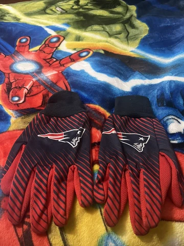 nfl new england patriots new england patriots mens sport gloves medium Cover