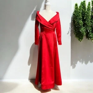 🌻Catherine Regehr Scarlet Red Off Shoulder Roll Collar Long Sleeve Gown Size S - Picture 1 of 12