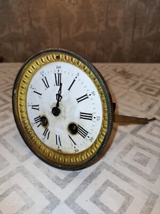 Antiguo movimiento de reloj francés de dos trenes, sin probar, con puerta 12,1x11,4 cm - Imagen 1 de 8
