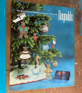 Christmas Decor Designs to Knit by Joyce for Reynolds Projects Booklet - Picture 1 of 3