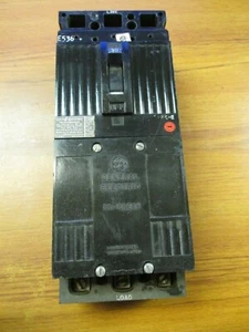 GE TRI-BREAK CIRCUIT BREAKER 3P, 30A, CAT# TB13030BWE05 ... VA-48 - Picture 1 of 6