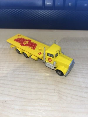 Used Corgi Classics Kenworth Truck Yellow Diecast Wolf 3 Collectors - Image 1 of 4