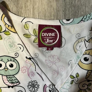 Divine By JDM Scrub Top Uniform Stretch Sides Slimming Cute Owl Design - Picture 1 of 5