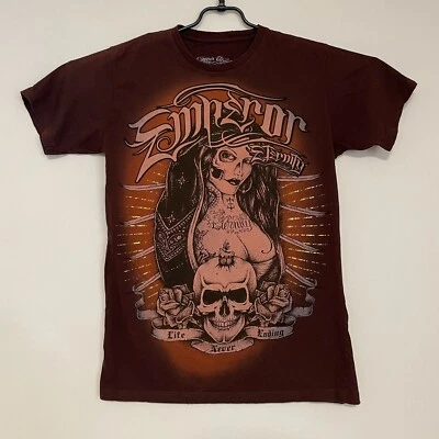 Camisa Para Hombre Marrón Gótica Sexy Niña Emperador Eternidad - Exuda Confianza y Estilo Foto 1 de 4