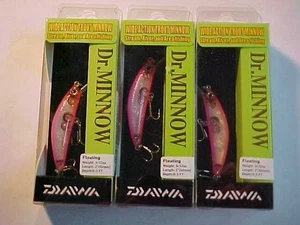 2 new Daiwa 2” Dr Minnow 3/32oz bubble gum fishing crankbait lures - Picture 1 of 9