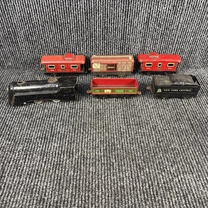 Vintage Marx 1950s Commodore Vanderbilt Train Engine, 5 Cars, Untested - Picture 1 of 16