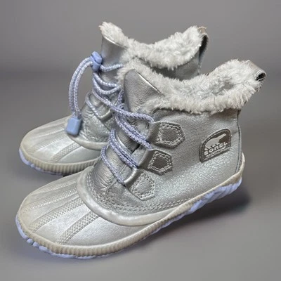 Sorel Kids Disney Frozen WaterProof Boots Size 1. Silver and purple - Image 1 of 4