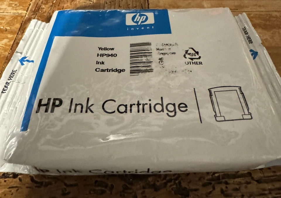 Genuine HP 940 Yellow Ink Cartridge for Officejet 940 8000 8500 8500A - Image 1 of 1