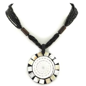 Collar de cuentas negras con colgante de fregona de cono grande, 2 1/2" - Imagen 1 de 3