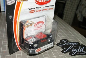 đ„MATCHBOX 2002 SammlerstĂŒckđ1994 Dodge Viper RT/10âCOCA-COLA La Marque mit StĂ€nder - Bild 1 von 7