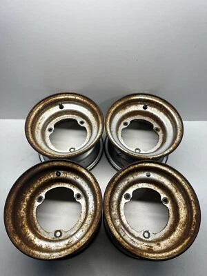 JUEGO DE PARES DE LLANTAS DELANTERAS O TRASERAS SUZUKI QUADSPORT 80 LT80 2x4 OEM 8X5,5AT kfx 80 Foto 1 de 4